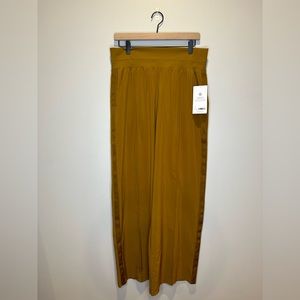 NWT Athleta Nolita Wide Leg pants size 12